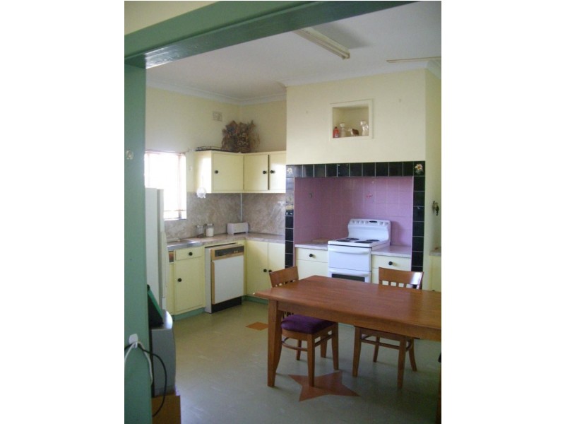 557 Sturt Street, Broken Hill NSW 2880