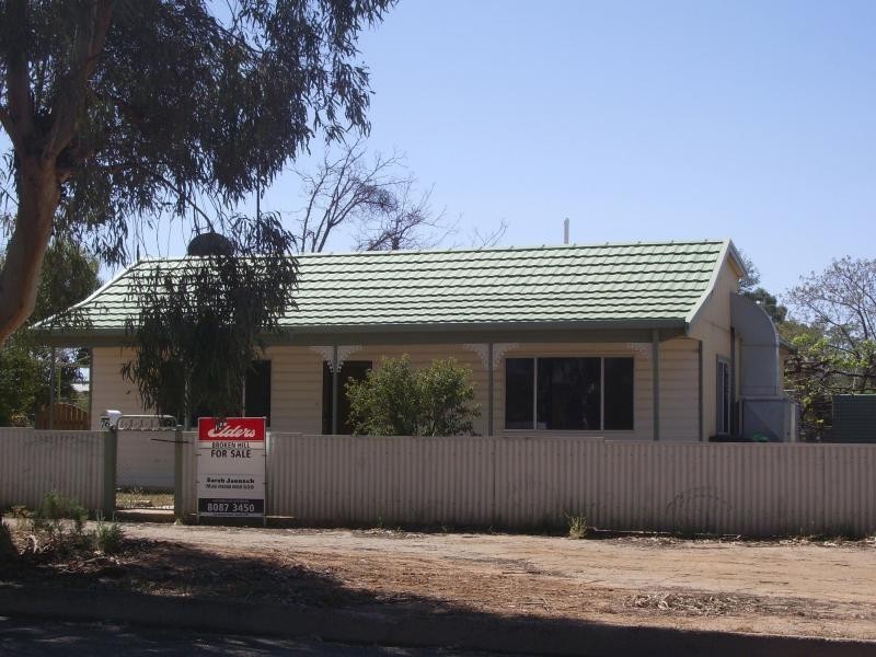 76 Nicholls Street, Broken Hill NSW 2880