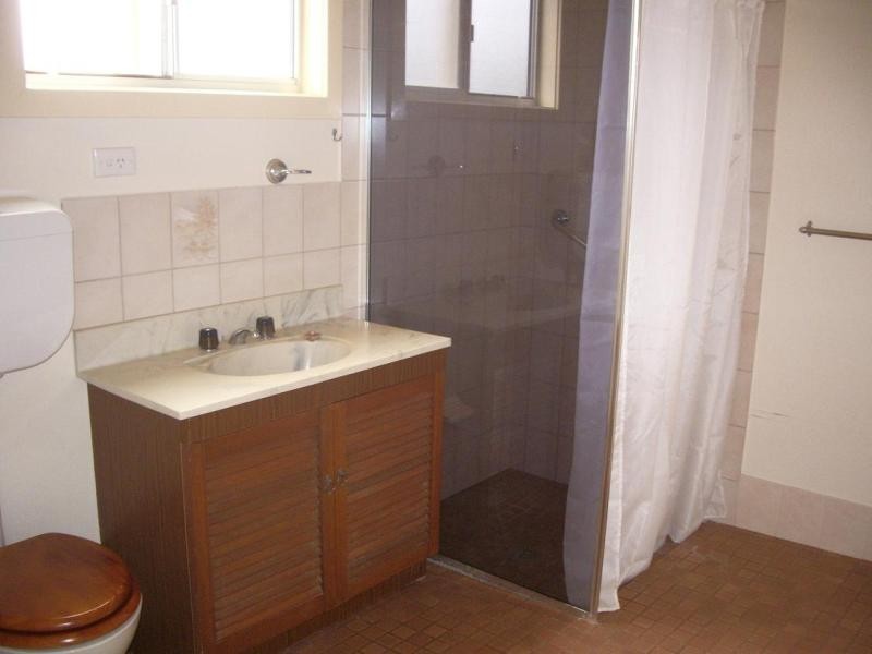 76 Nicholls Street, Broken Hill NSW 2880