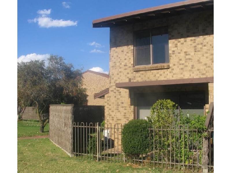 18 SPORTSMANS DRIVE, West Lakes SA 5021