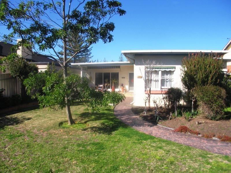 25 CREWE STREET, Henley Beach SA 5022