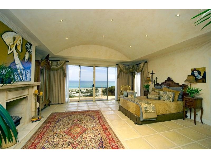 21 a Seaview Road, Tennyson SA 5022