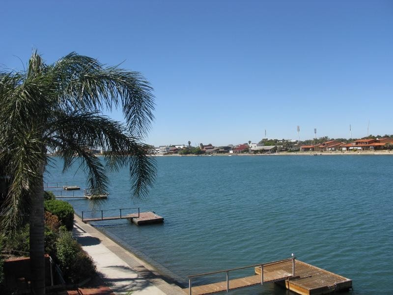 Unit 14/74 Military Rd, Tennyson SA 5022