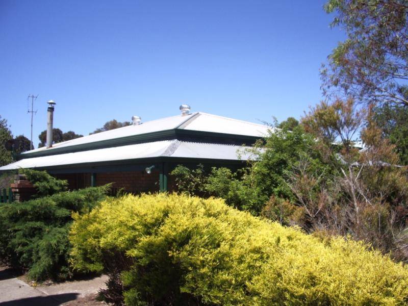 52 PARKER AVENUE, Strathalbyn SA 5255