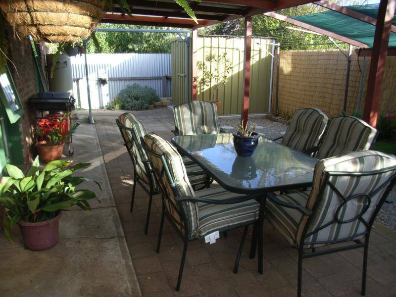 UNIT 5/1 SANDERGROVE ROAD, Strathalbyn SA 5255
