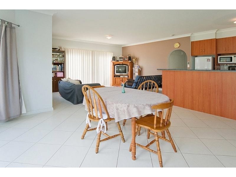 27 Strathmont Drive, Strathalbyn SA 5255
