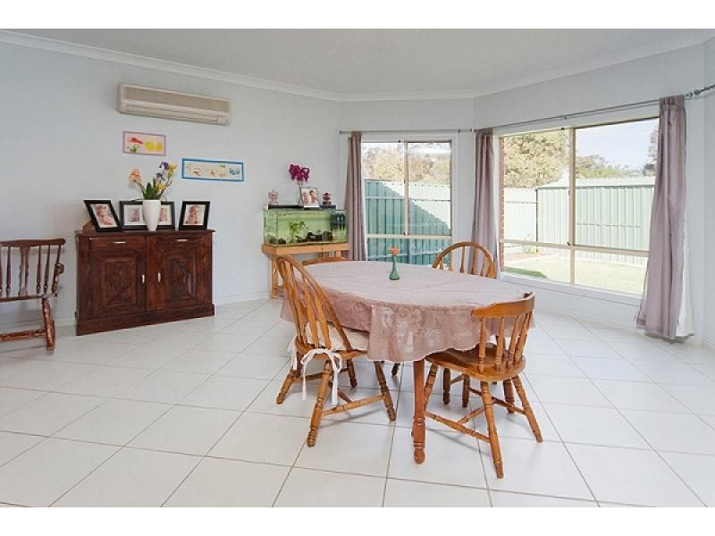 27 Strathmont Drive, Strathalbyn SA 5255