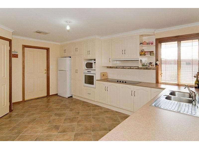 19 Blue Court, Strathalbyn SA 5255