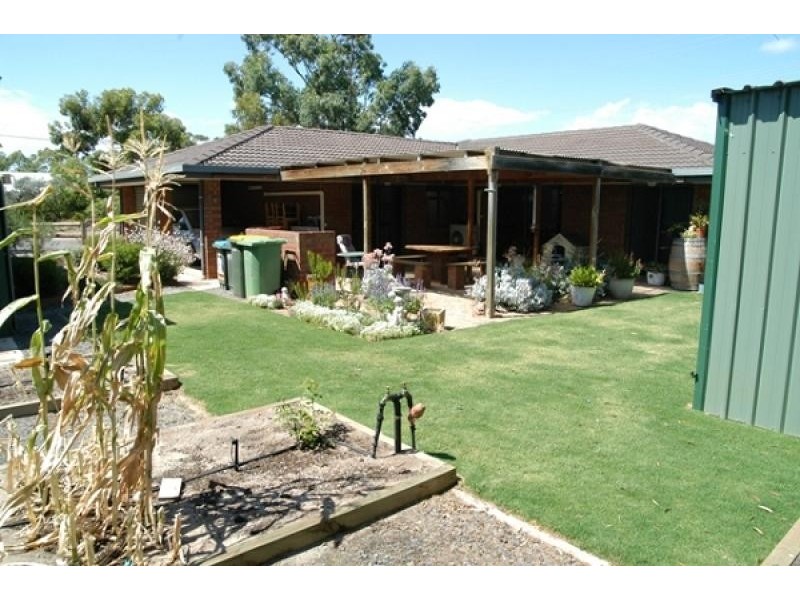 8 Hagen Street, Callington SA 5254