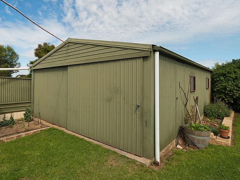 37 Marchant Road, Strathalbyn SA 5255