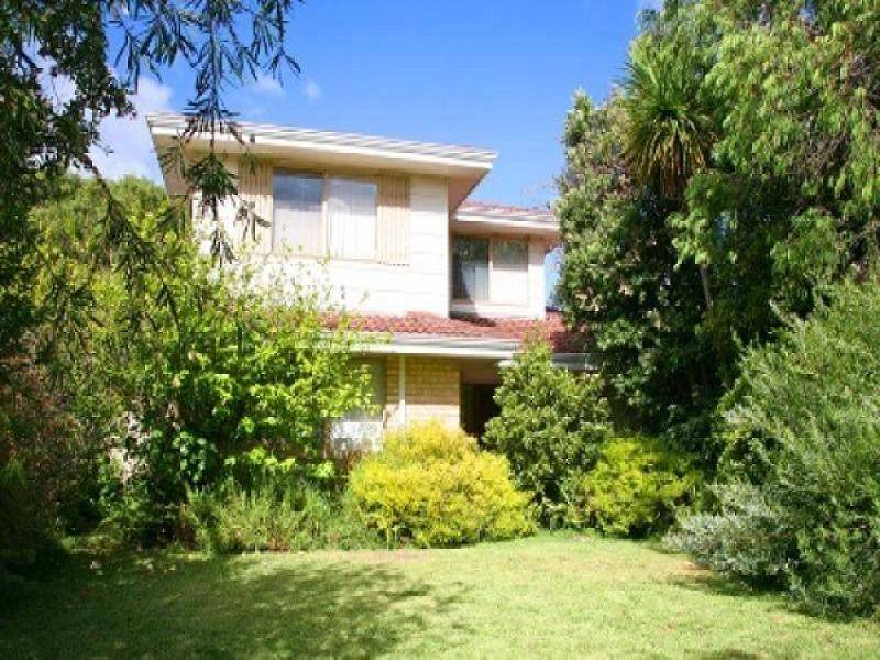 6 NEWTOWN BEACH ROAD, Abbey WA 6280