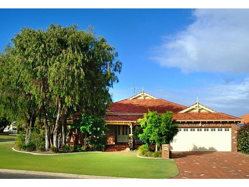 35 Harwood Road, Geographe WA 6280
