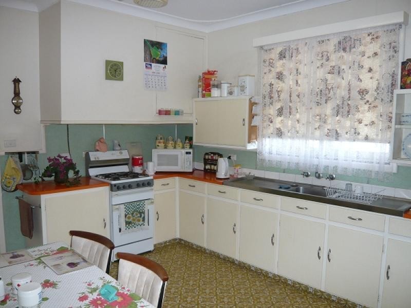 6 PEEL TERRACE, Busselton WA 6280