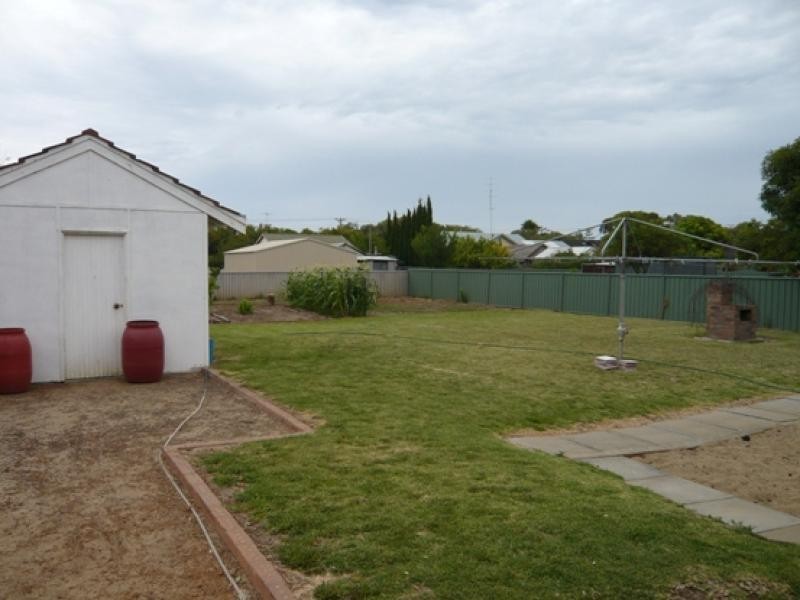 81 PEEL TERRACE, Busselton WA 6280