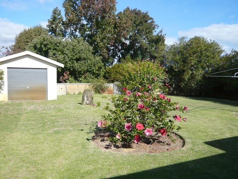 6 Peel Terrace, Busselton WA 6280