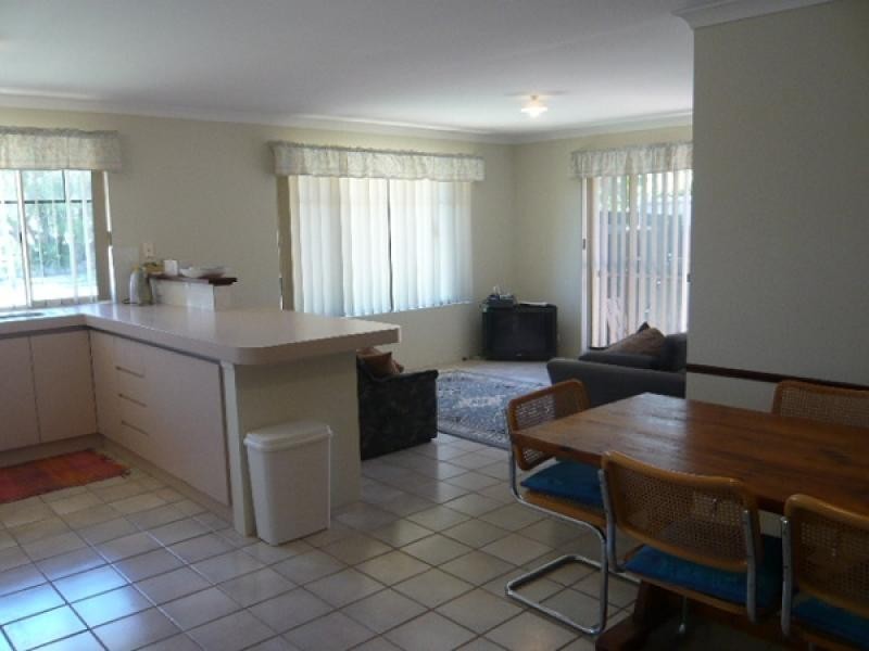 284 Marine Terrace, Geographe WA 6280