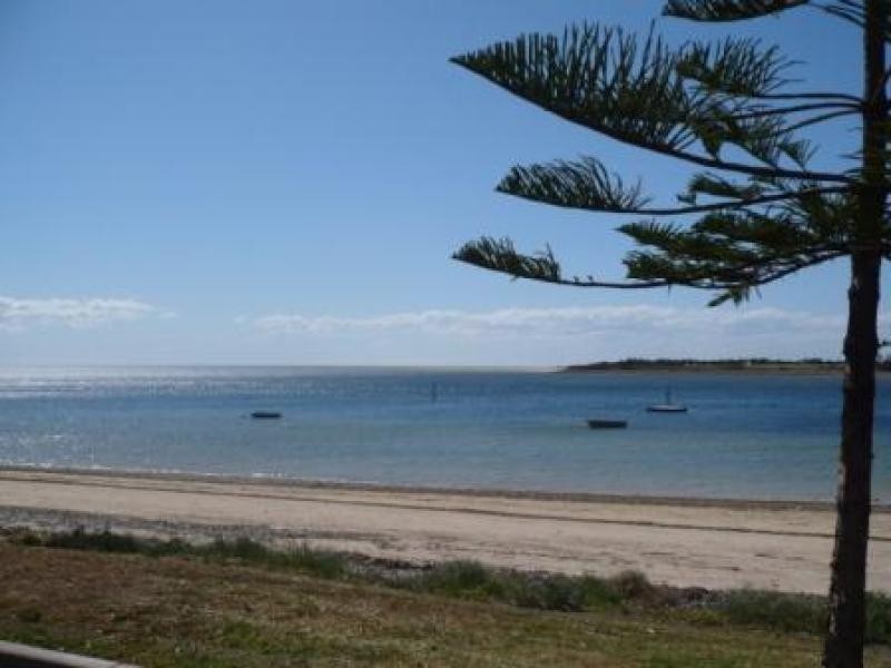 10 Snapper Road Fishermans Bay, Port Broughton SA 5522