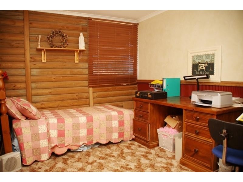 5 Little Street, Crystal Brook SA 5523