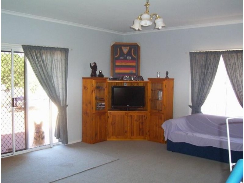 12 Lyons Street, Crystal Brook SA 5523