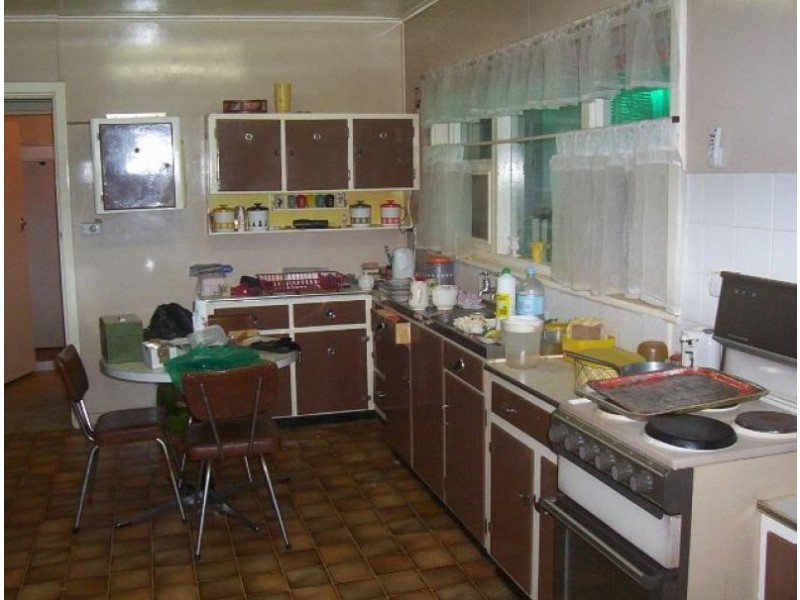 10 High  Street, Gladstone SA 5473