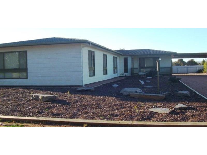 9 Frith Road, Crystal Brook SA 5523