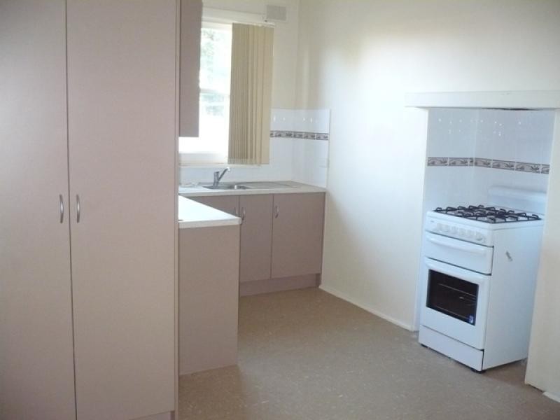 28 Gadd Avenue, Crystal Brook SA 5523