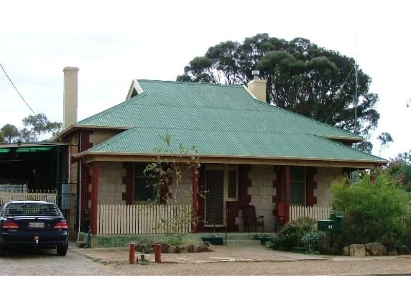 42 Park Terrace, Gladstone SA 5473