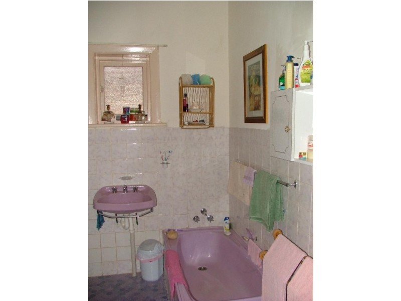 42 Park Terrace, Gladstone SA 5473