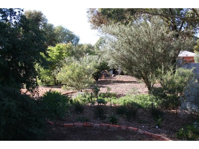 19 Eyre Road, Crystal Brook SA 5523