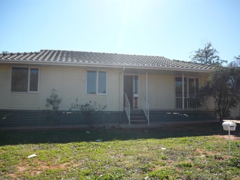 96 Hurcombe Crescent, Port Augusta West SA 5700