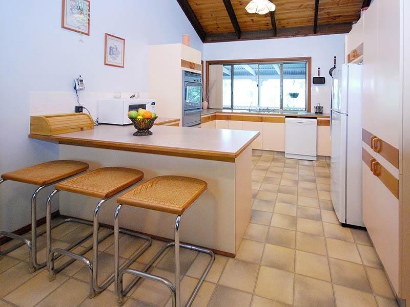 3 Cashs Road, Cashmere QLD 4500