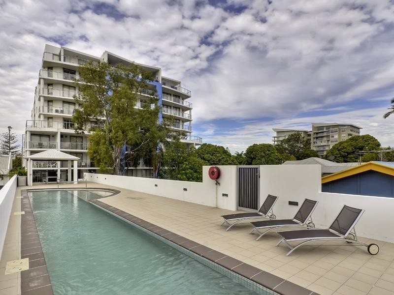 Unit 805/89 Landsborough Avenue, Scarborough QLD 4020