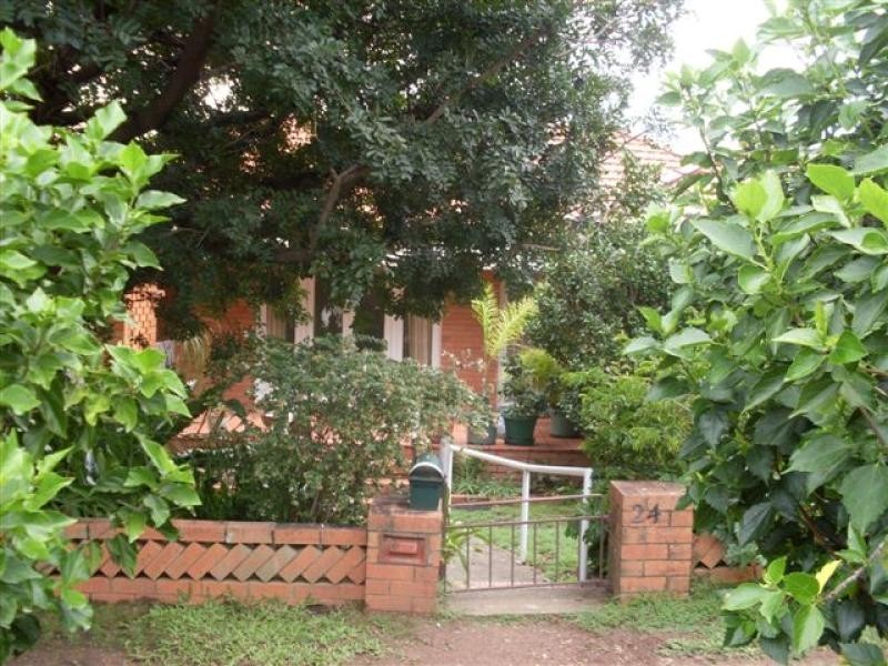 24 HAVERING STREET, Aspley QLD 4034