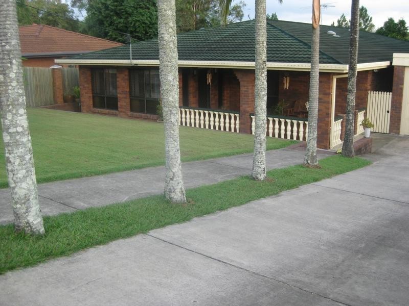 6 Graham Road, Morayfield QLD 4506