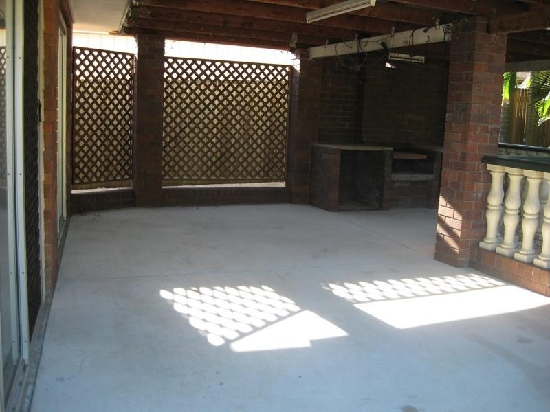 6 Graham Road, Morayfield QLD 4506