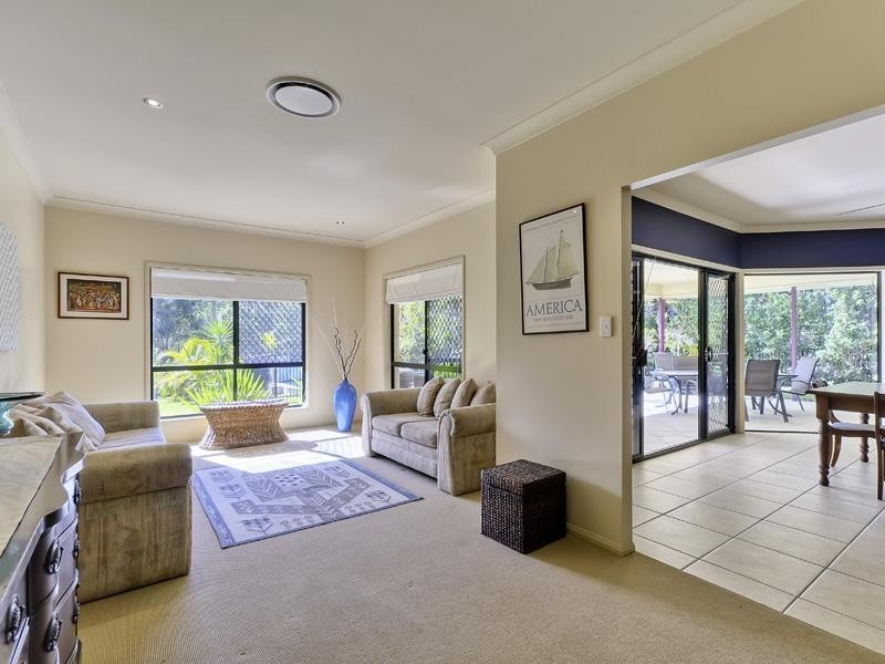 6 Homevale Close, North Lakes QLD 4509