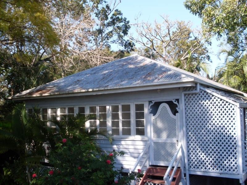 10 Frances  Avenue, Wooloowin QLD 4030