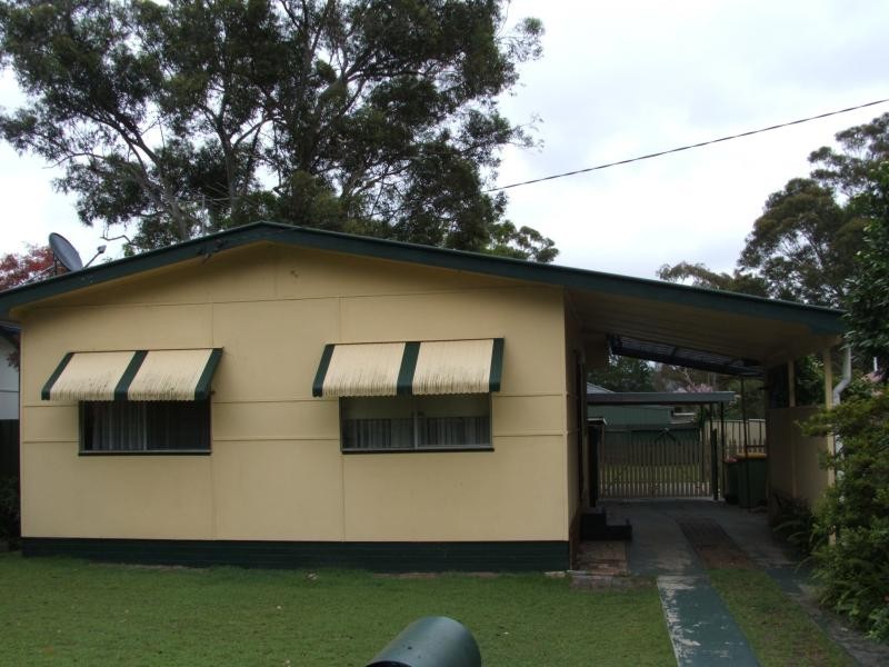 9 BANKSIA STREET, Ettalong Beach NSW 2257