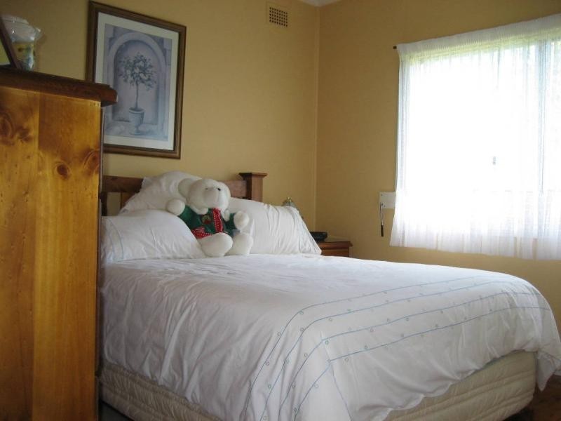 35 Boronia Ave, Woy Woy NSW 2256