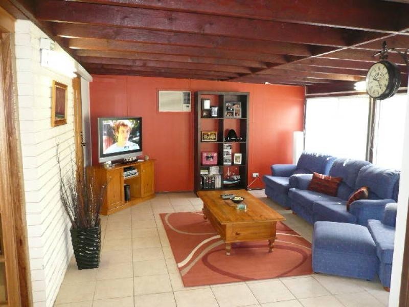 26 Honeysuckle Street, Umina Beach NSW 2257