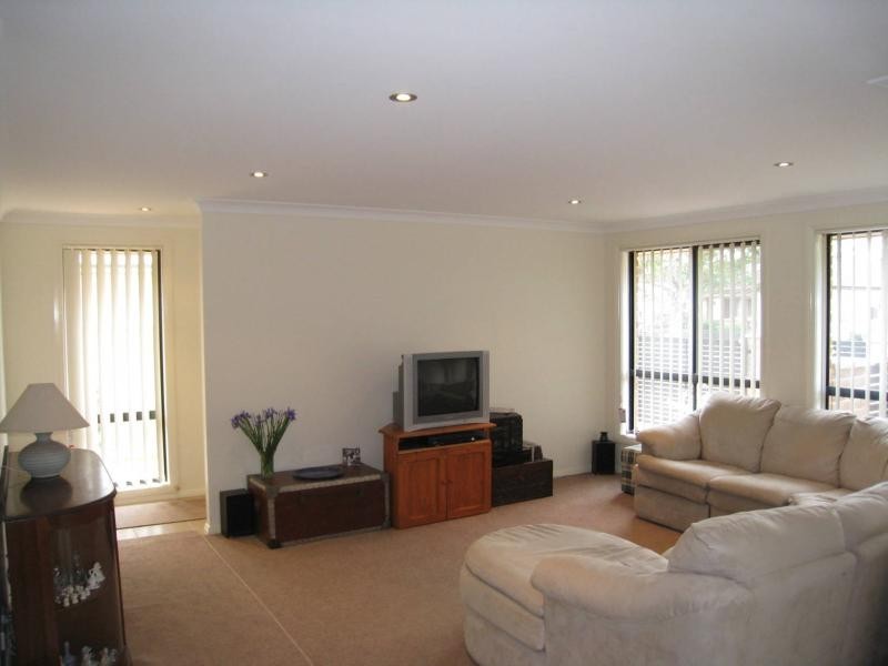 2/26 Farnell Road, Woy Woy NSW 2256