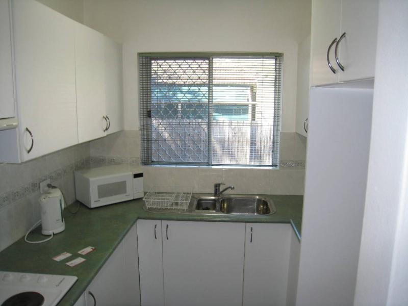 2/293 Blackwall Road, Woy Woy NSW 2256