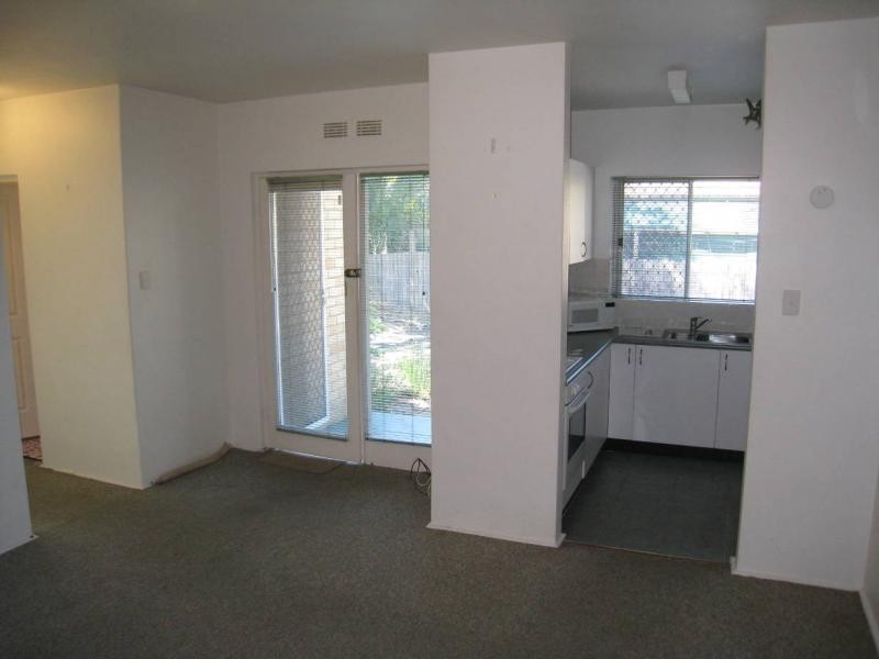 2/293 Blackwall Road, Woy Woy NSW 2256