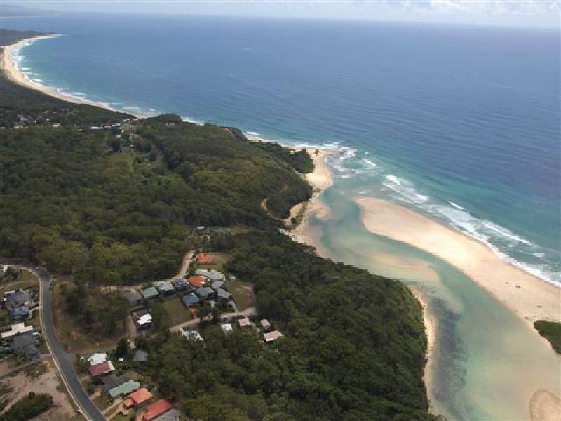 15 DOLPHIN PLACE, Valla Beach NSW 2448