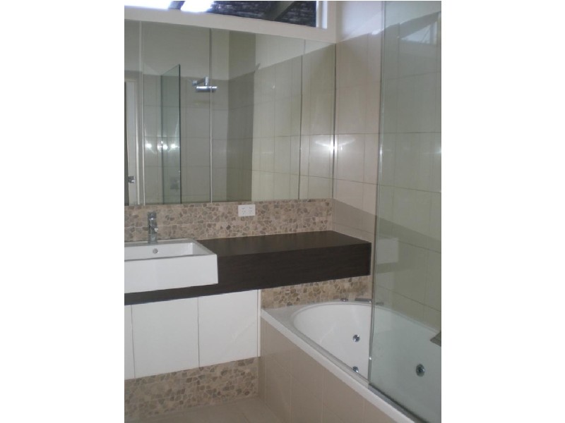 25 GROONGAL AVENUE, Griffith NSW 2680