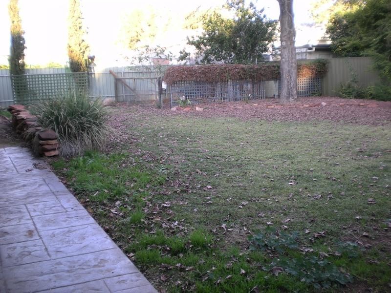 25 GROONGAL AVENUE, Griffith NSW 2680