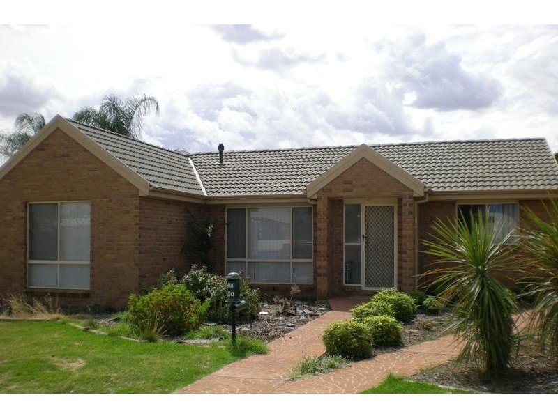 Unit 10/12 Bonegilla Road, Griffith NSW 2680