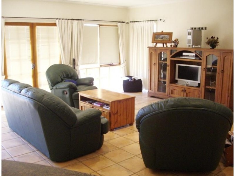12A Waugh Street, Griffith NSW 2680