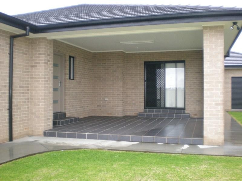 44 Gillmartin Drive, Griffith NSW 2680