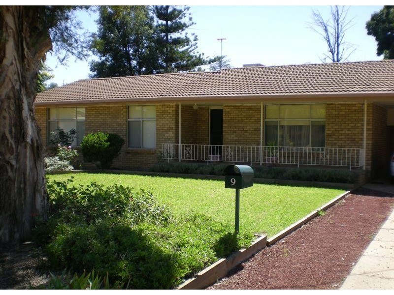 9 Cregan Place, Griffith NSW 2680